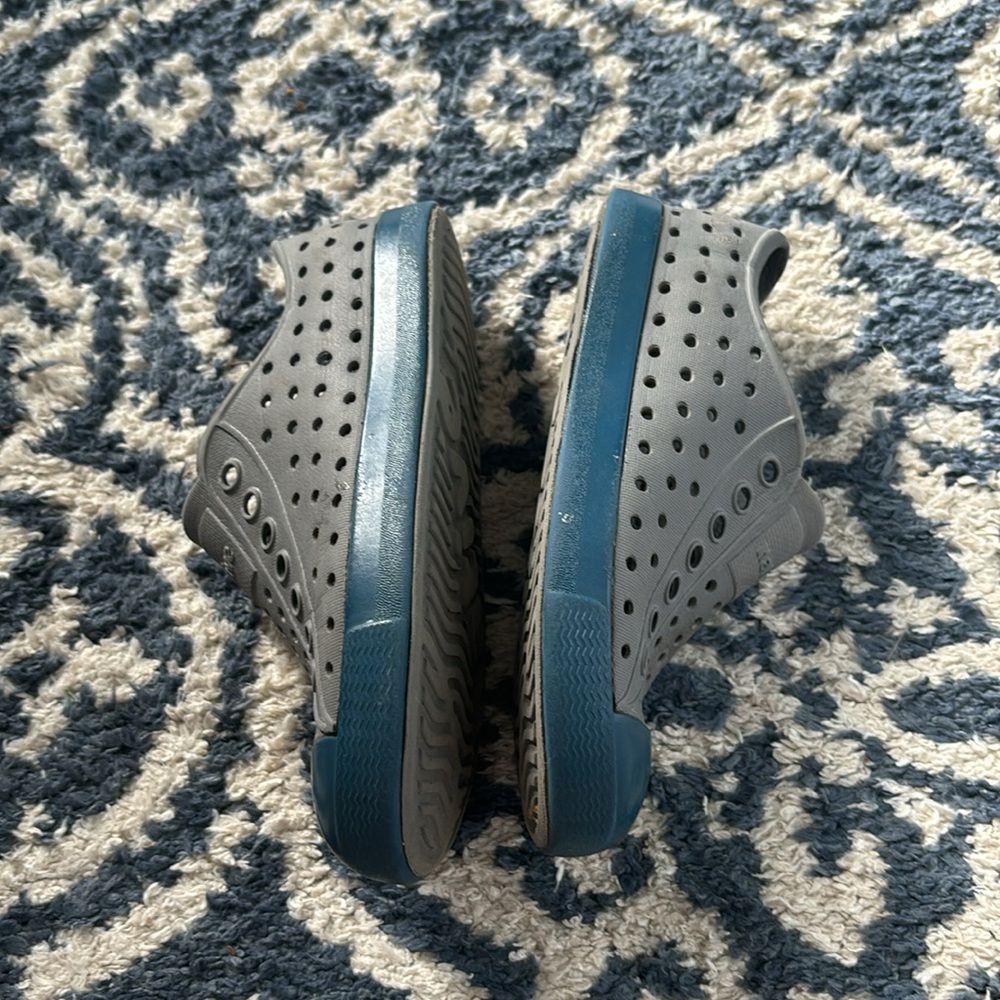 Native shoes - Picture 4 of 8